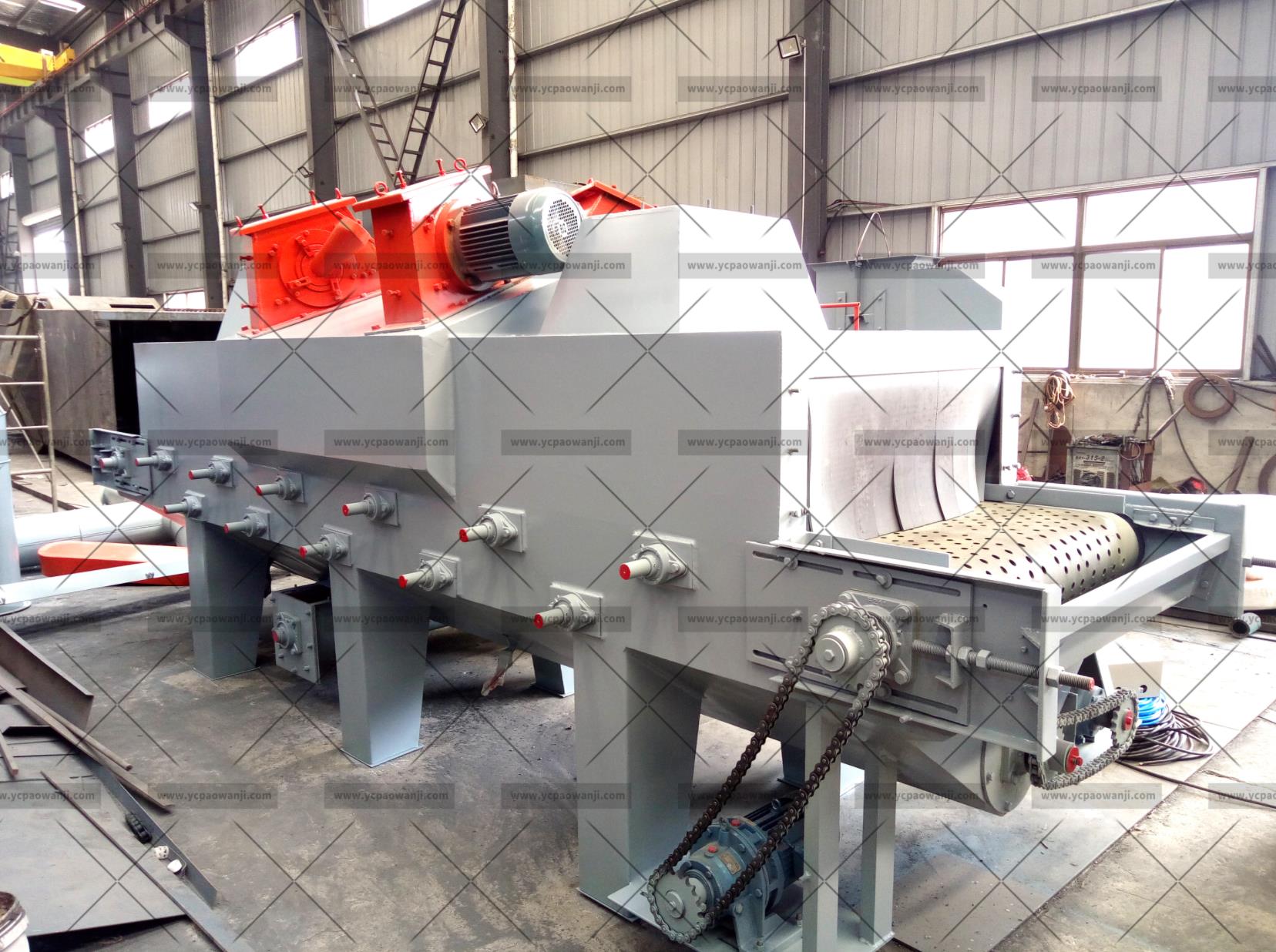 江蘇拋丸機除銹設備 發(fā)往煙臺的小型通過式拋丸機